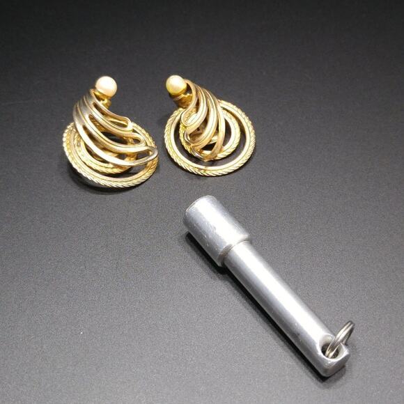 Vintage Faux Pearl Clip Earrings, Gold Plated, Bartek Mid-Century Designer - Picture 6 of 8